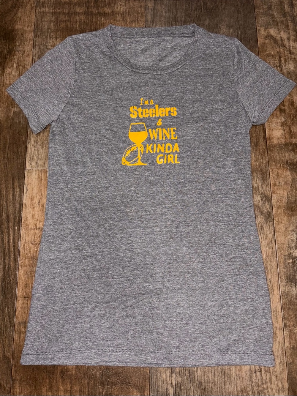 Pittsburgh Steelers Wine Fitted Tshirt Size Small